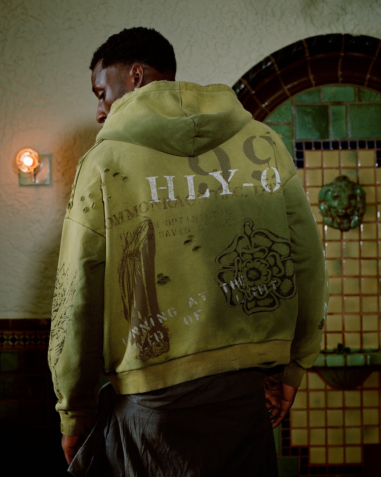 MANTRA TRASHED ZIP UP