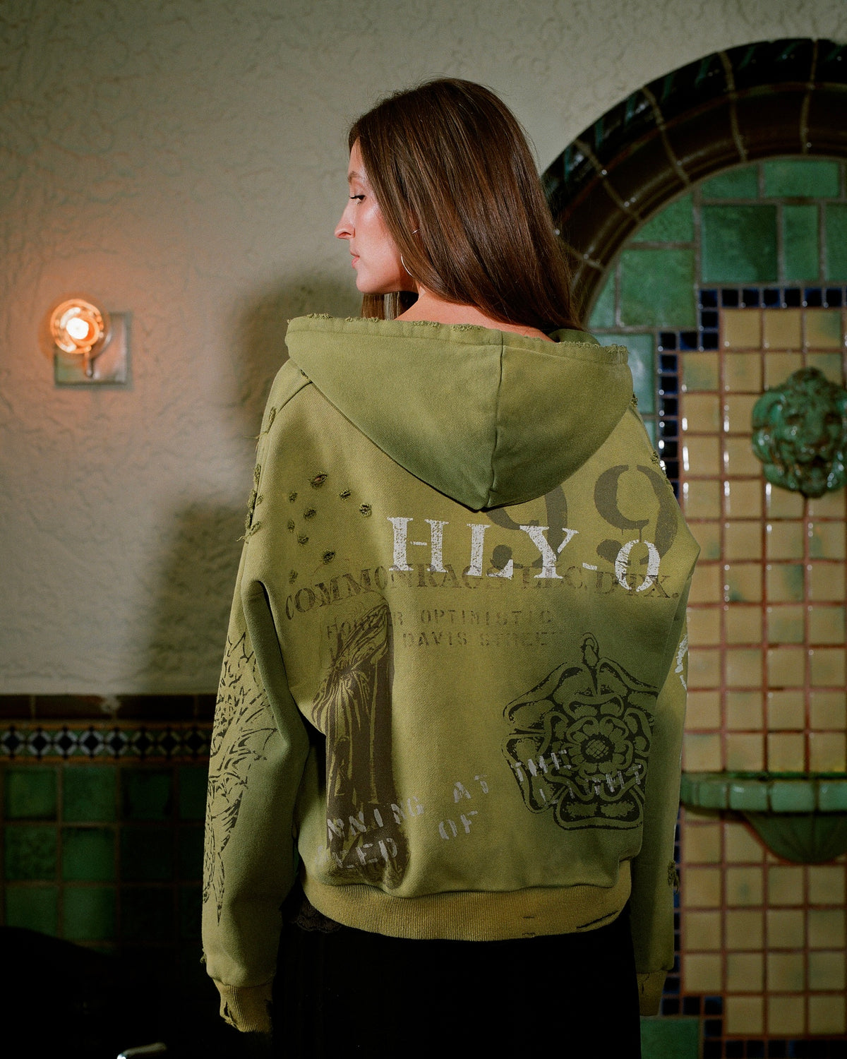 MANTRA TRASHED ZIP UP